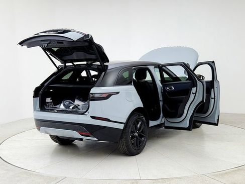 New 2026 Land Rover Range Rover Velar Dynamic SE image 11