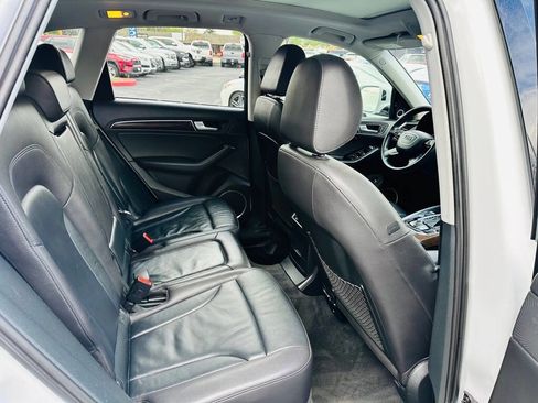 Used 2017 Audi Q5 2.0T Premium Plus w/ Technology Package AWD/4WD image 18