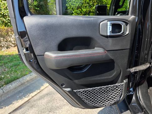 Used 2020 Jeep Wrangler Unlimited Rubicon w/ Quick Order Package 28Y Recon AWD/4WD image 31