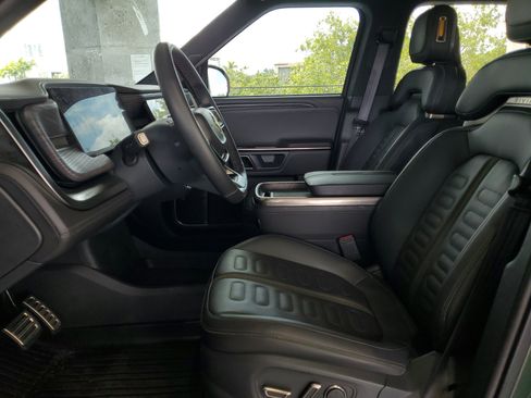 Used 2023 Rivian R1T Adventure AWD/4WD image 19