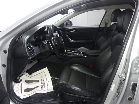 Used 2018 Kia Stinger image 20