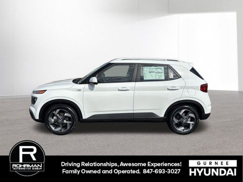 New 2026 Hyundai Venue SEL FWD image 5