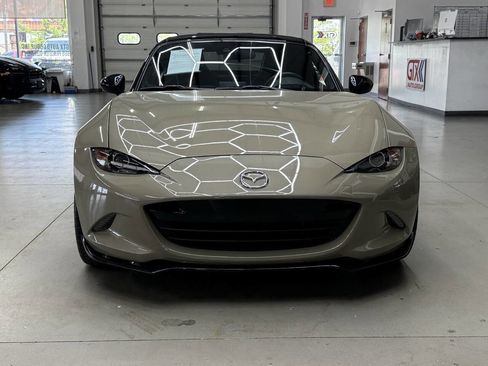 Used 2023 MAZDA MX-5 Miata Club w/ Brembo/BBS Recaro Package RWD image 6