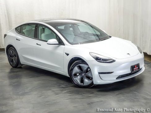 Used 2023 Tesla Model 3 Standard Range image 5