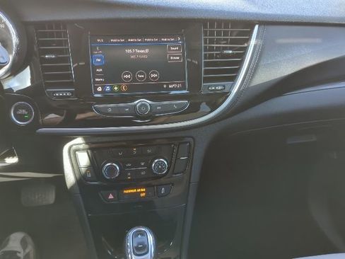 Used 2021 Buick Encore Preferred w/ Safety Package II AWD/4WD image 8