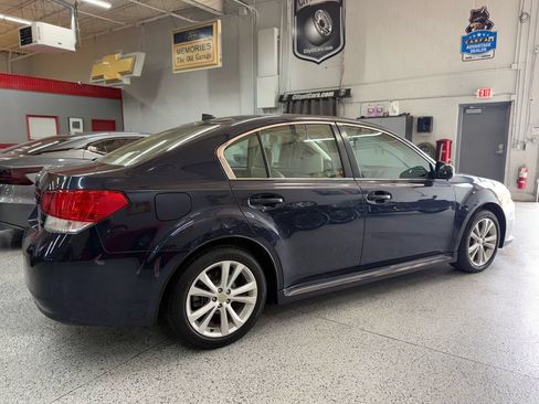 Used 2014 Subaru Legacy 2.5i Limited w/ Moonroof Package AWD/4WD image 5