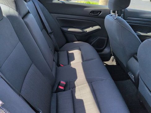 Used 2025 Nissan Altima 2.5 SV FWD image 11