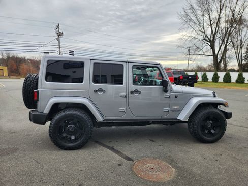 Used 2014 Jeep Wrangler Unlimited Sahara w/ Max Tow Package image 16