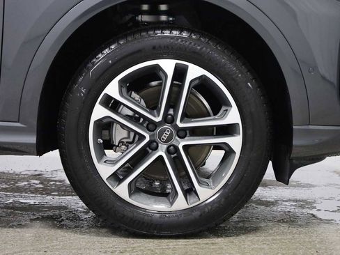 New 2025 Audi Q5 Premium image 12