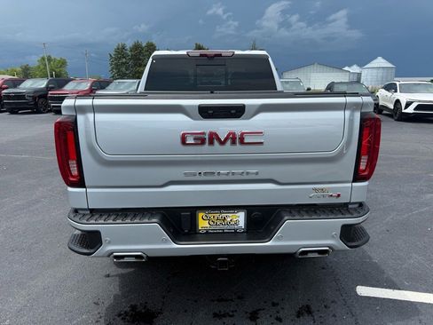 Used 2022 GMC Sierra 1500 AT4 w/ AT4 Premium Package image 4