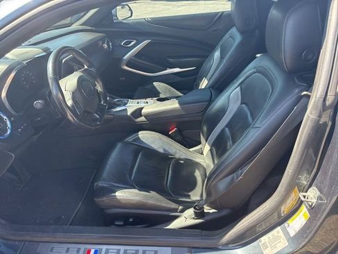Used 2019 Chevrolet Camaro LT image 6