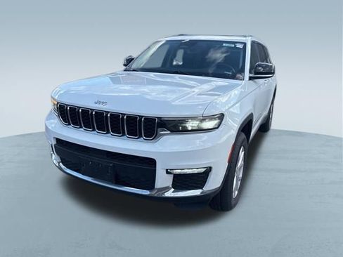 Used 2022 Jeep Grand Cherokee L Limited image 3