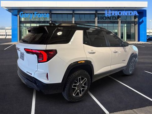 Used 2026 GMC Terrain AT4 AWD/4WD image 2