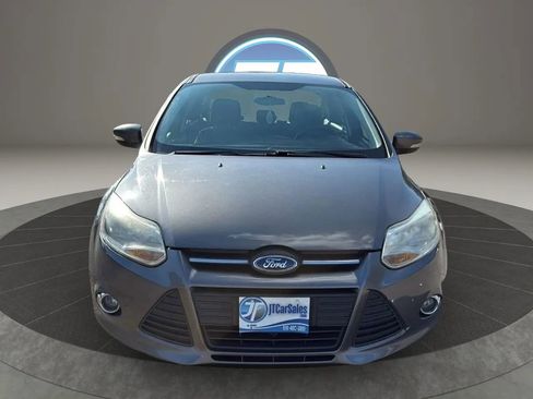 Used 2014 Ford Focus SE w/ SE Sport Package image 14