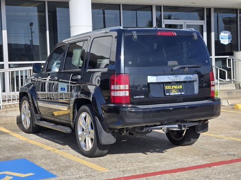 Used 2012 Jeep Liberty Limited Jet w/ Exterior Appearance Group image 4