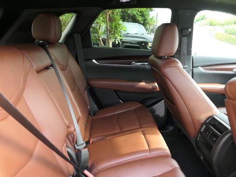 Used 2023 Cadillac XT5 Premium Luxury FWD image 24
