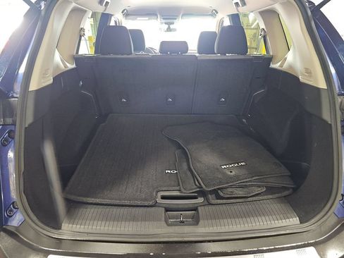 Certified 2023 Nissan Rogue SV AWD/4WD image 11