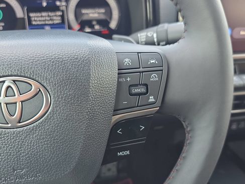 Used 2026 Toyota Camry XSE FWD image 15