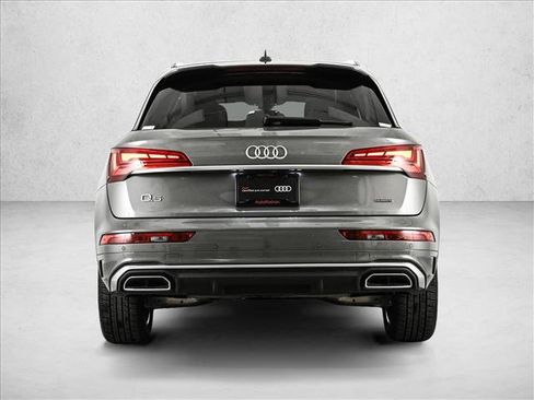 Used 2023 Audi Q5 2.0T Premium Plus w/ Premium Plus Package AWD/4WD image 7