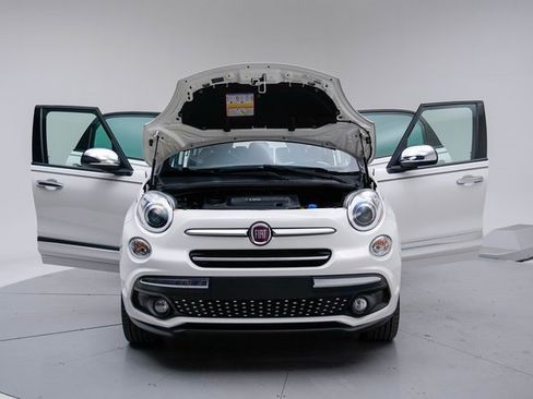 Used 2020 FIAT 500L Lounge image 16