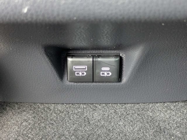 Used 2026 Toyota Camry SE w/ Multimedia Upgrade Package FWD image 13