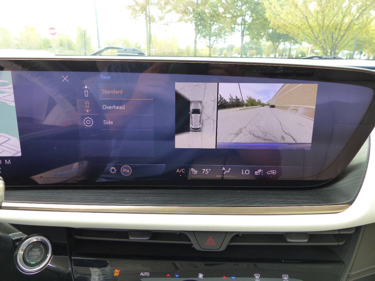 Used 2025 Buick Envision Avenir AWD/4WD image 33