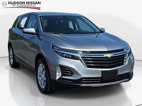 Used 2023 Chevrolet Equinox LT FWD image 1