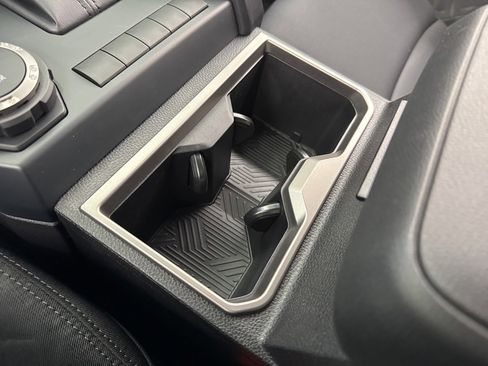 New 2025 Toyota Tacoma SR5 image 28