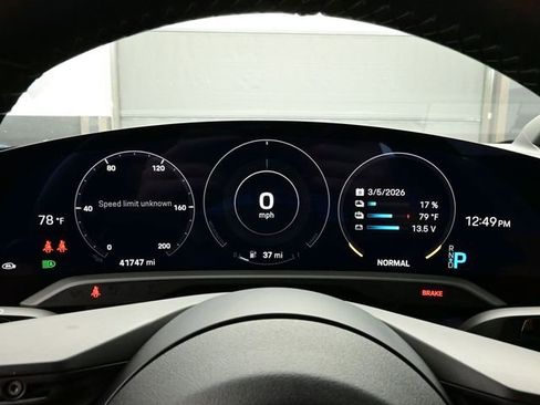 Certified 2020 Porsche Taycan 4S image 9