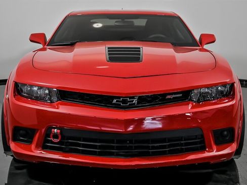 Used 2015 Chevrolet Camaro Z/28 RWD image 4