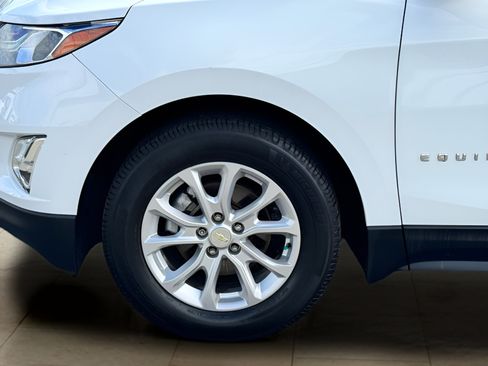 Used 2020 Chevrolet Equinox LS FWD image 34