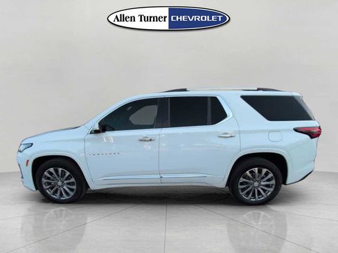 Used 2022 Chevrolet Traverse Premier image 12