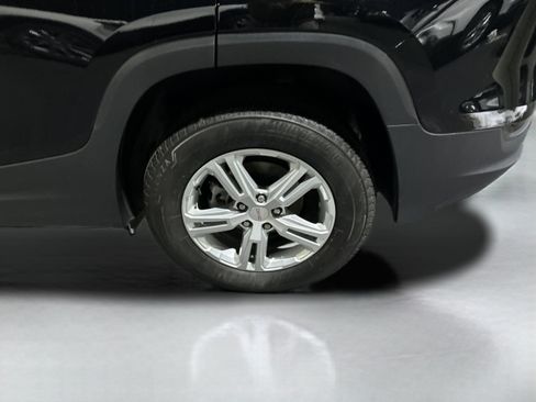 Used 2024 GMC Terrain SLE image 44