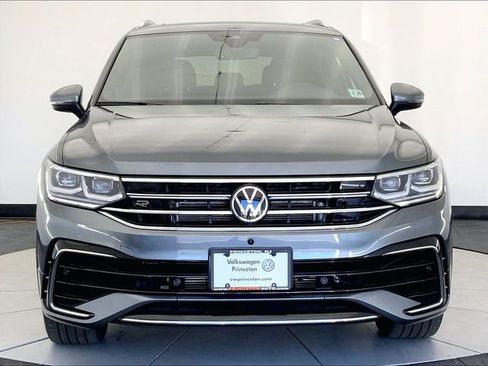 Used 2024 Volkswagen Tiguan SEL R-Line image 3