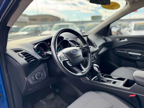 Used 2019 Ford Escape SE FWD image 11