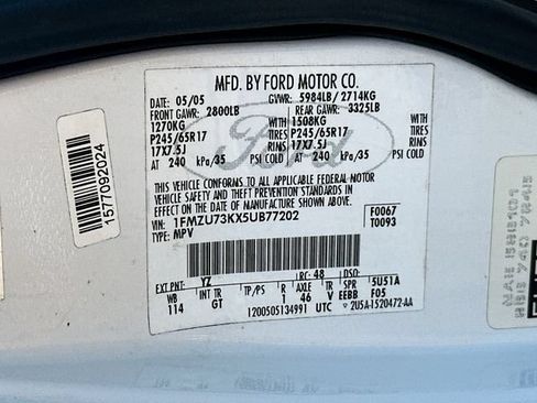 Used 2005 Ford Explorer XLT AWD/4WD image 31