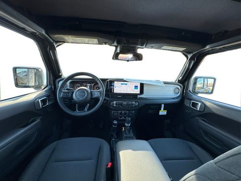 New 2026 Jeep Gladiator Sport image 21