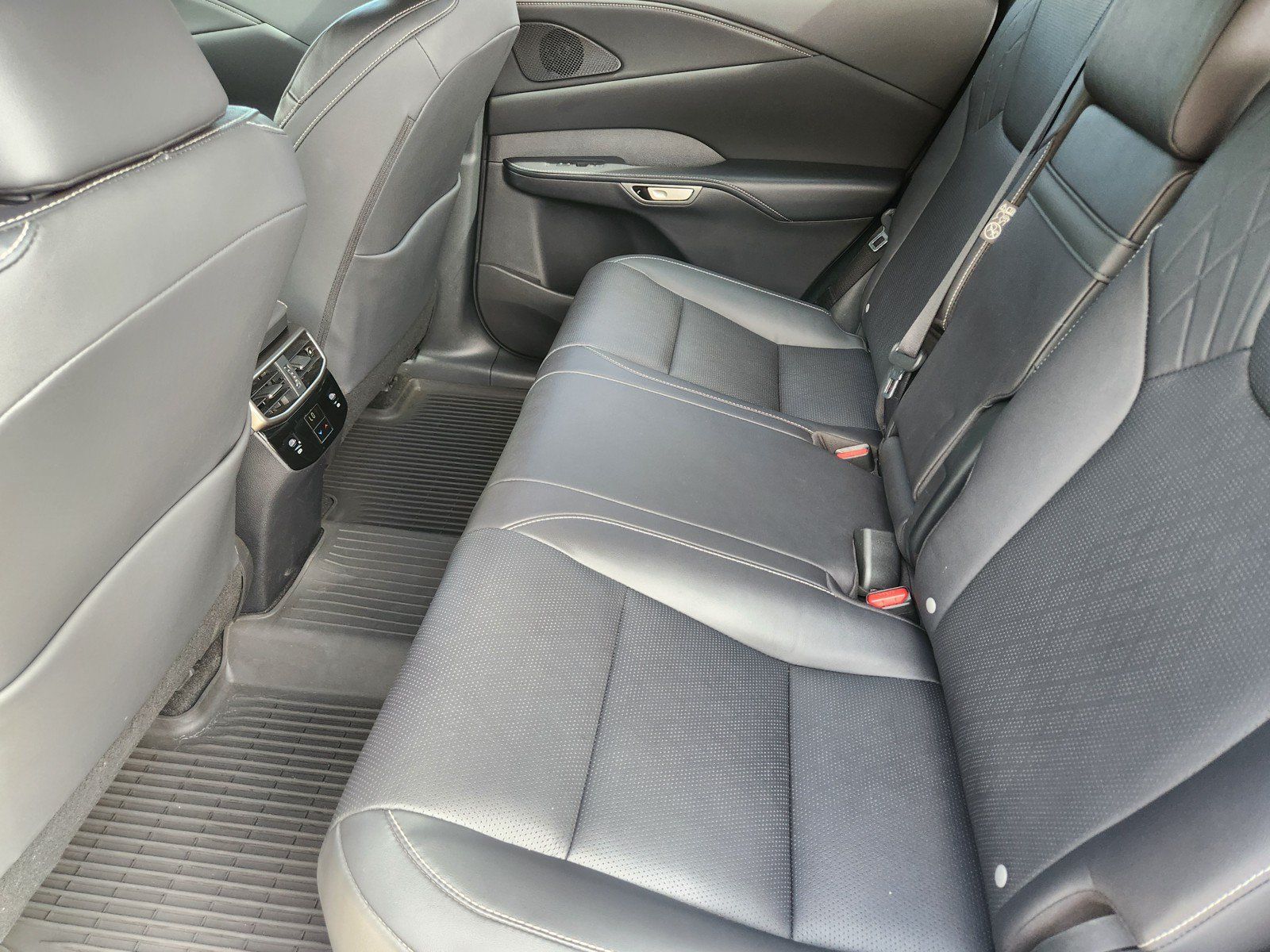 Used 2025 Lexus RX 350 Premium Plus FWD image 13