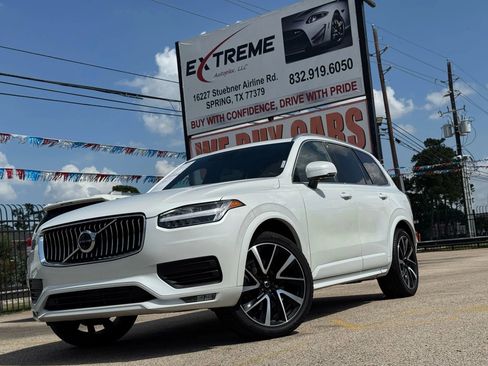 Used 2022 Volvo XC90 T6 Momentum w/ Advanced Package image 3