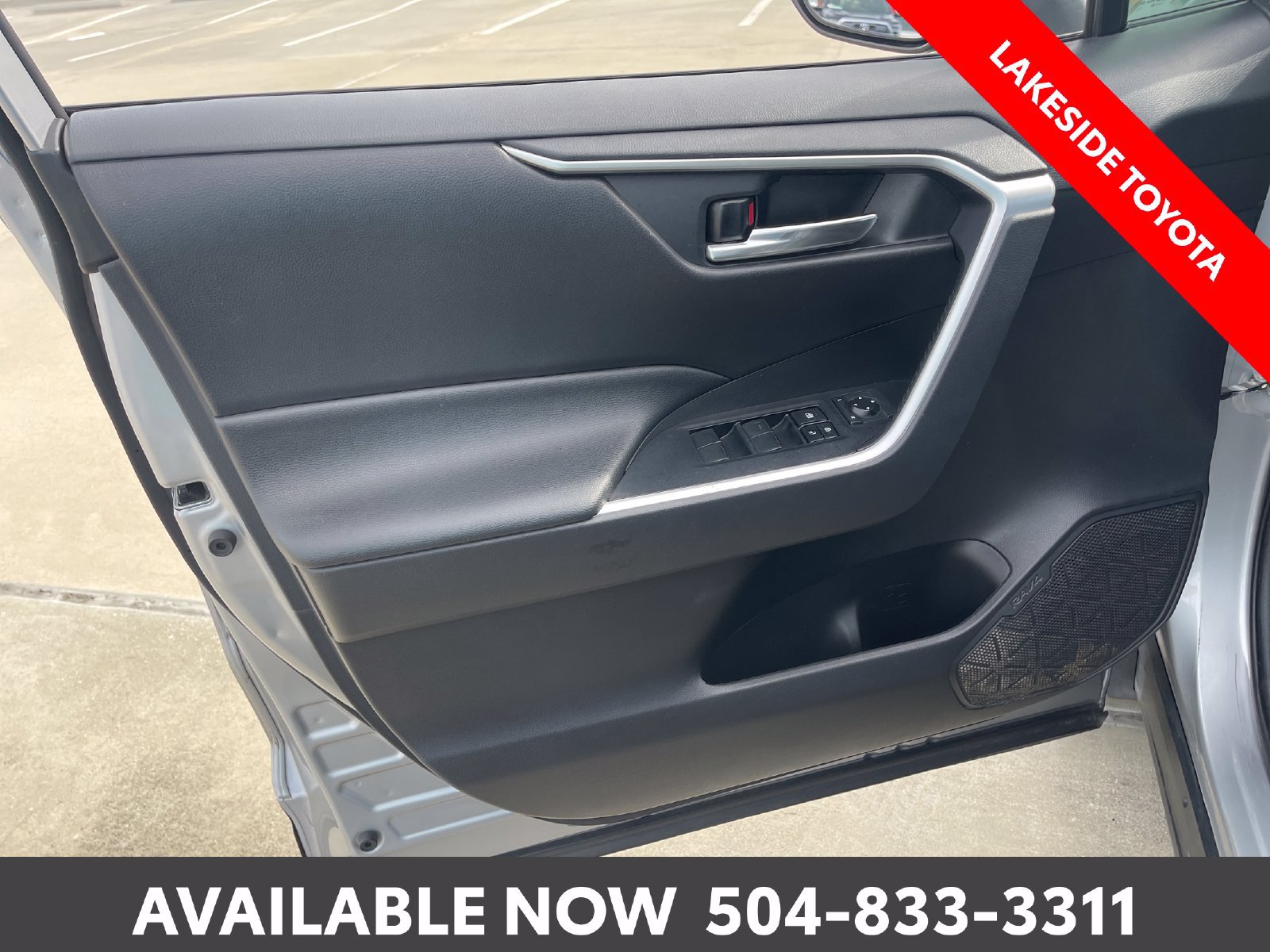 Used 2021 Toyota RAV4 XLE AWD/4WD image 23