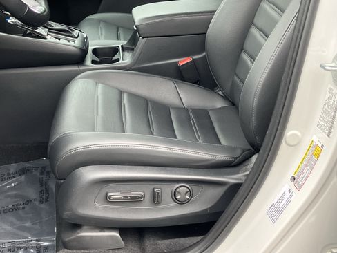 Used 2026 Honda CR-V EX-L image 17