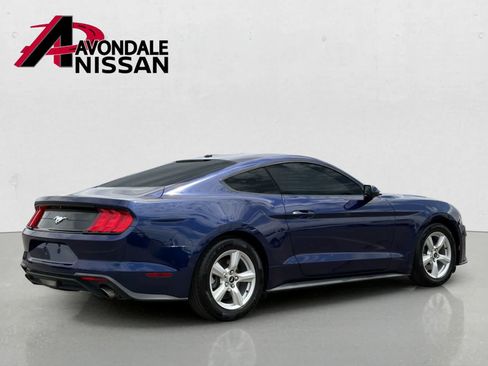 Used 2019 Ford Mustang Coupe RWD image 6