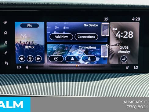 Used 2025 Nissan Murano SV FWD image 29