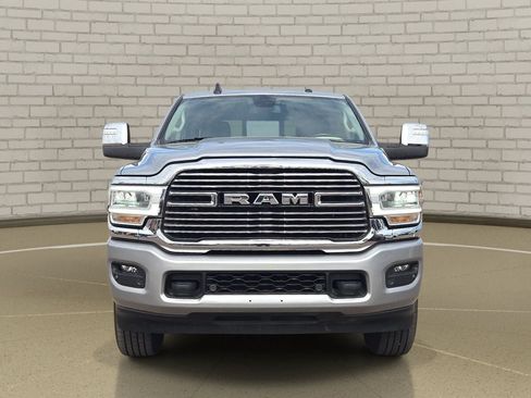 Used 2024 RAM 3500 Laramie AWD/4WD image 2