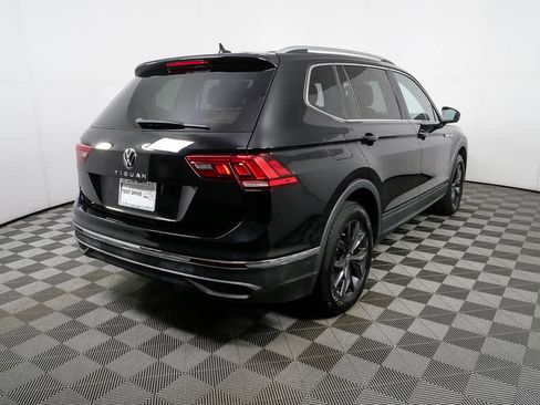 Certified 2023 Volkswagen Tiguan SE FWD image 29