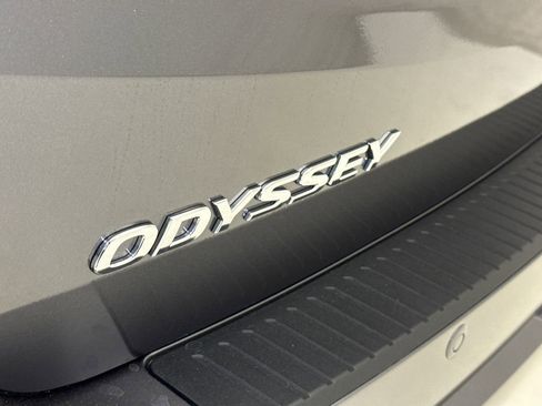 New 2026 Honda Odyssey Touring image 12