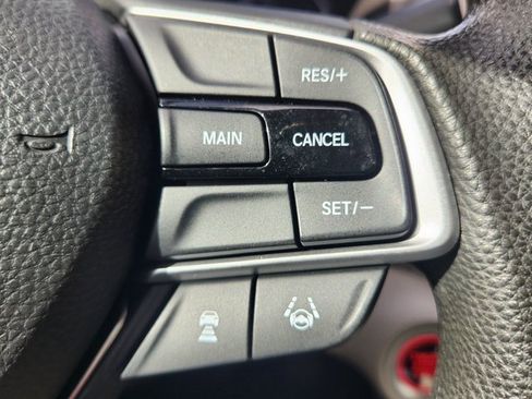 Used 2018 Honda Accord LX image 22