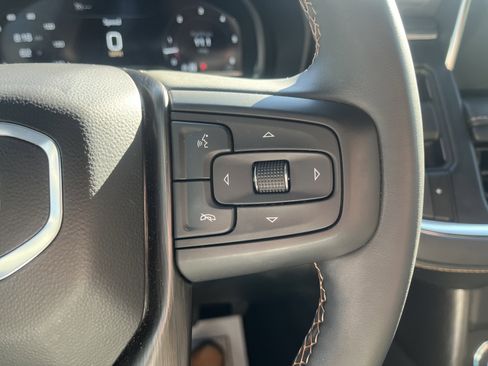 Used 2024 GMC Yukon AT4 w/ AT4 Premium Plus Package AWD/4WD image 24