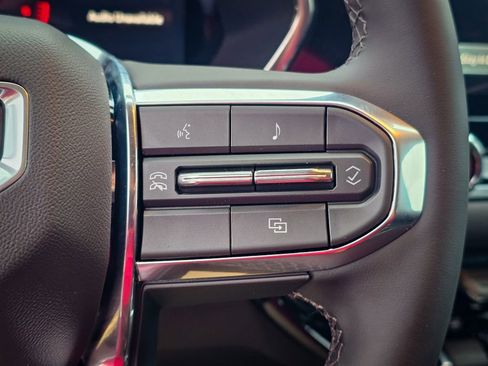 New 2026 GMC Canyon Elevation w/ Convenience Package image 19