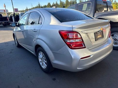 Used 2017 Chevrolet Sonic LT FWD image 5